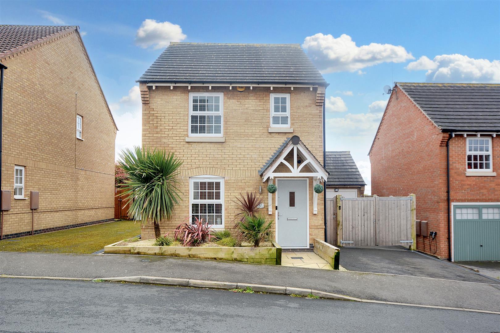 Ashington Drive, Arnold, Nottingham Robert Ellis Estate Agents